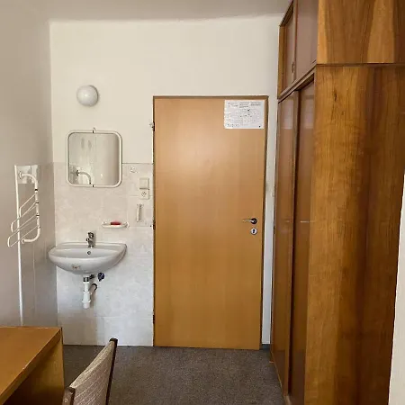 Chata Labska Hostel *